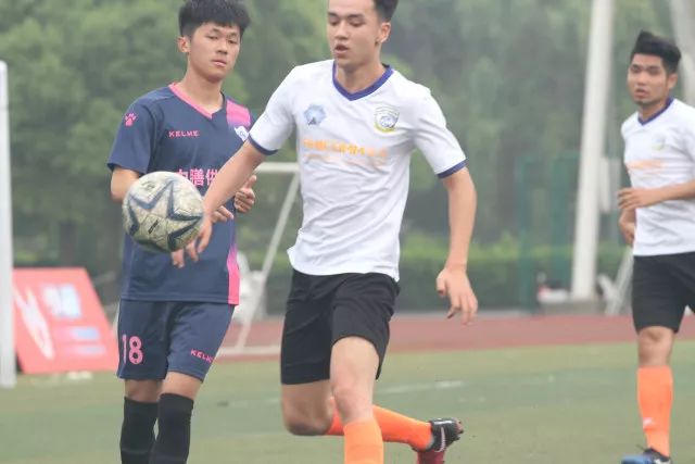 王哲林谈世界杯:上场就全力以赴 这是我的工作