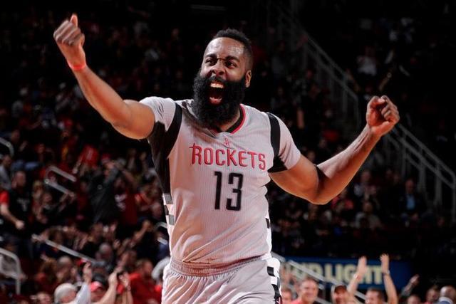 费尔德34+14张宁23+8赵嘉义21分 山西大胜青岛